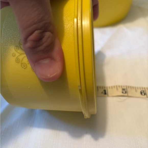 Vintage Tupperware Yellow Canister Collection Set of 7 - Picture 12 of 16